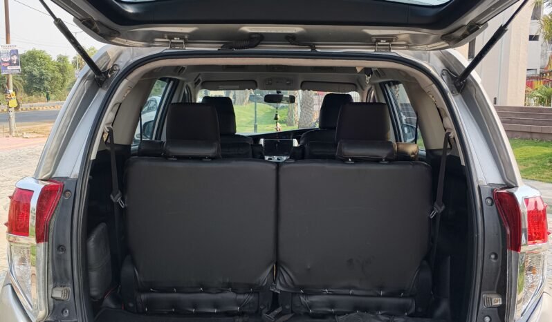 
								INNOVA CRYSTA (G) full									