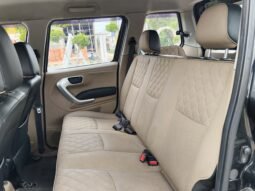 
										TUV300   T10 full									