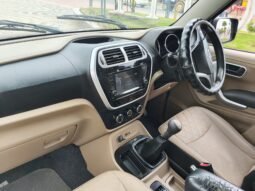 
										TUV300   T10 full									