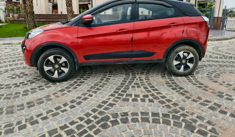 
								TATA NEXON XZ+ full									