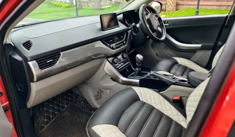 
								TATA NEXON XZ+ full									