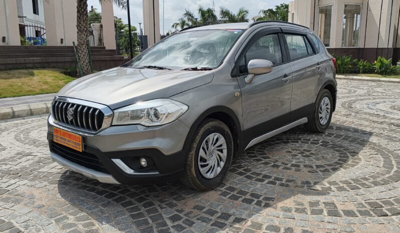 
								S-CROSS full									