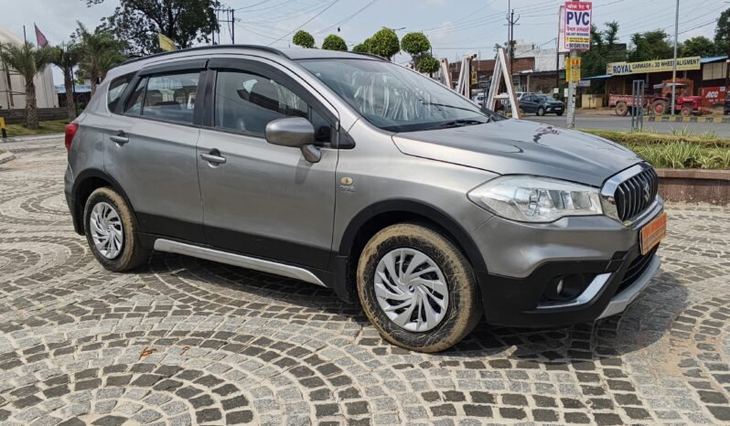 
								S-CROSS full									