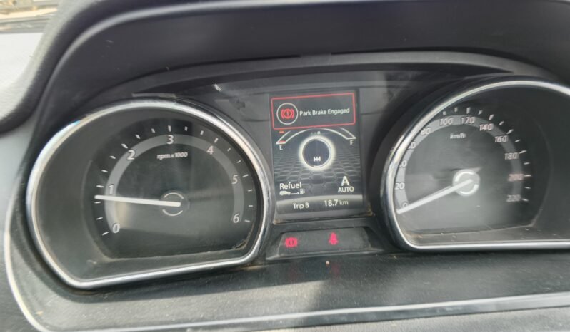 
								TATA HEXA full									