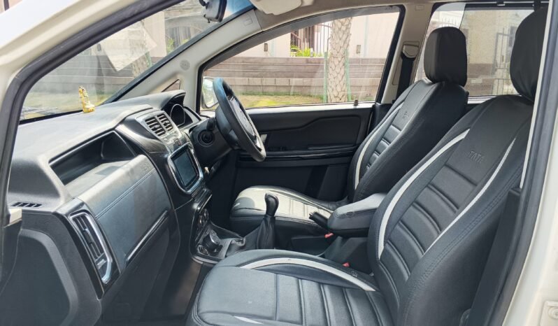 
								TATA HEXA full									