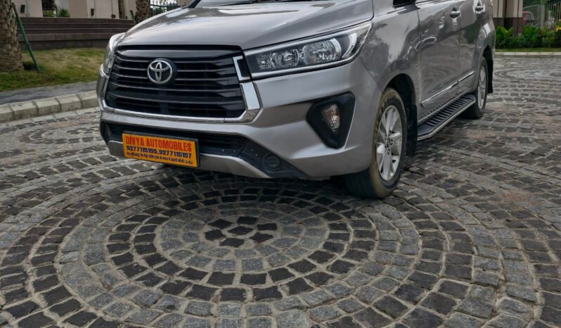 
								INNOVA CRYSTA (G) full									