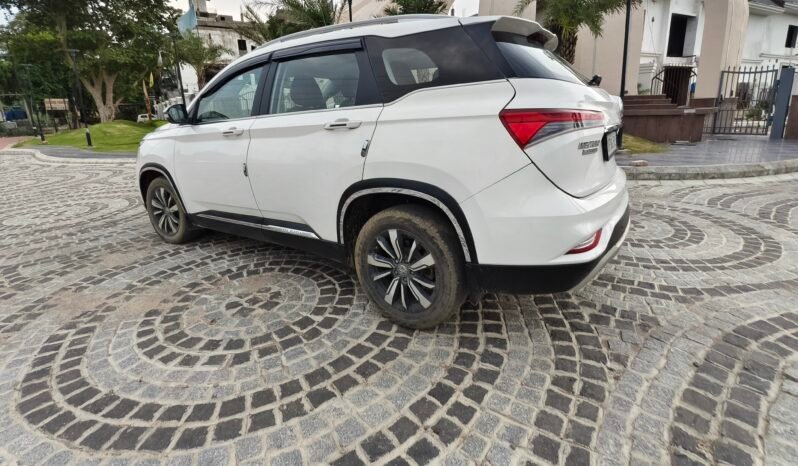 
								MG HECTOR PLUS full									