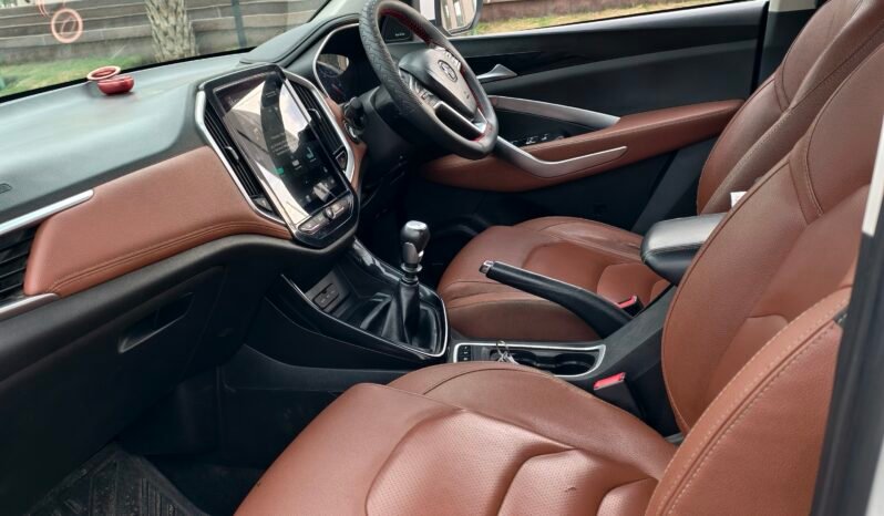 
								MG HECTOR PLUS full									