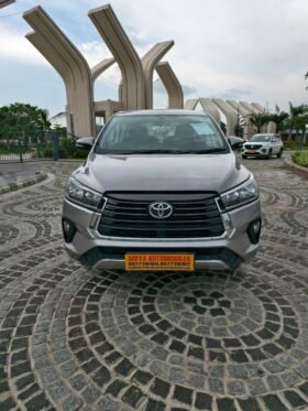 INNOVA CRYSTA (G)