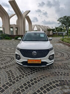 MG HECTOR PLUS