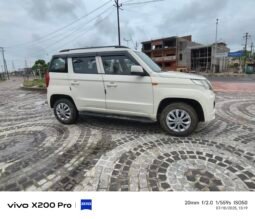 
										TUV300 T6 full									