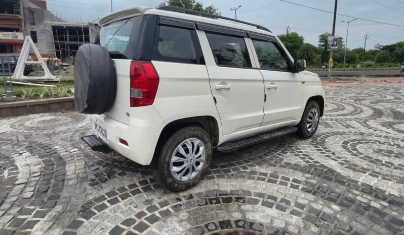 
								TUV300 T6 full									