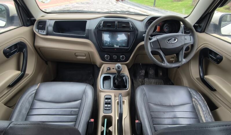 
								TUV300 T6 full									