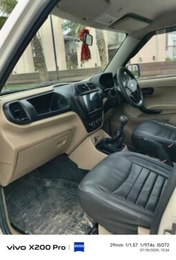 
										TUV300 T6 full									