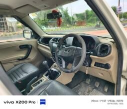 
										TUV300 T6 full									