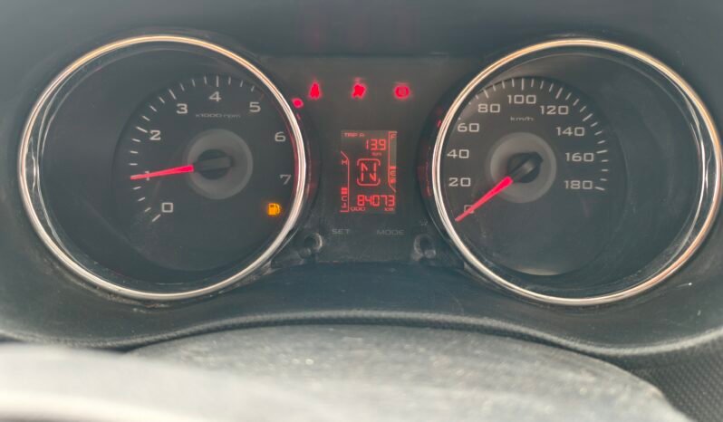 
								TUV300 T8 full									