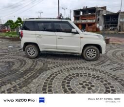
										TUV300 T8 full									