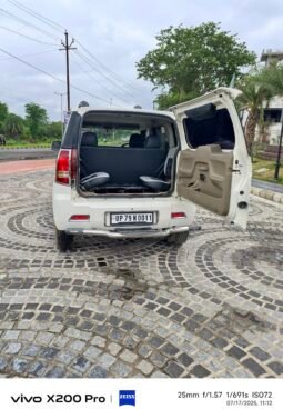 
										TUV300 T8 full									