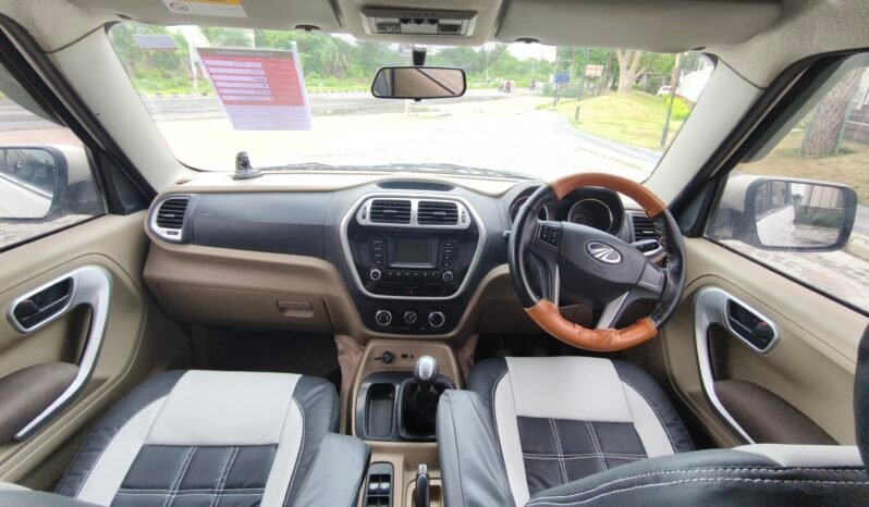 
								TUV300 T8 full									