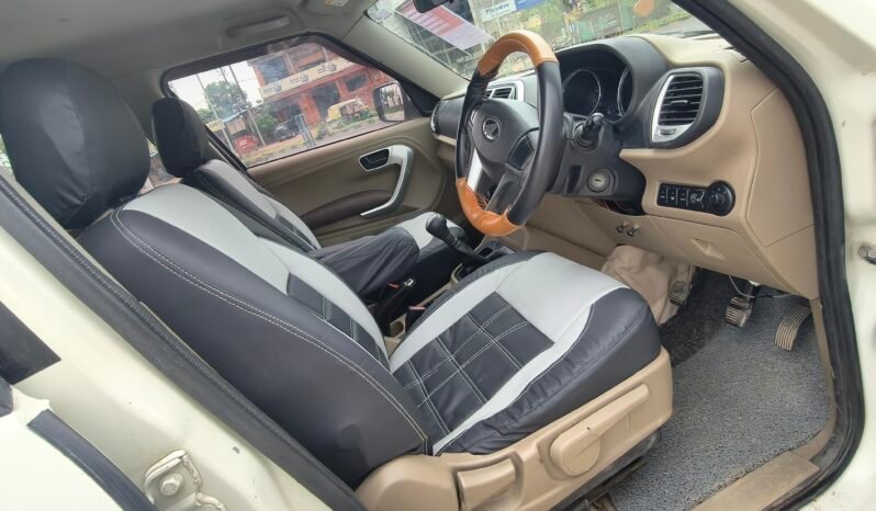 
								TUV300 T8 full									