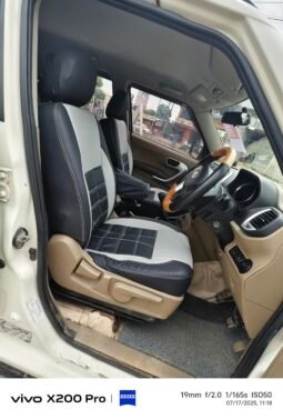 
										TUV300 T8 full									