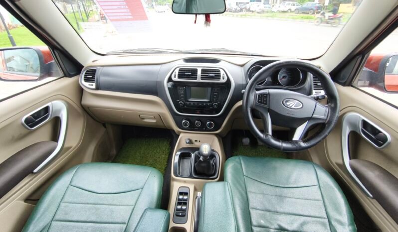 
								TUV300 full									