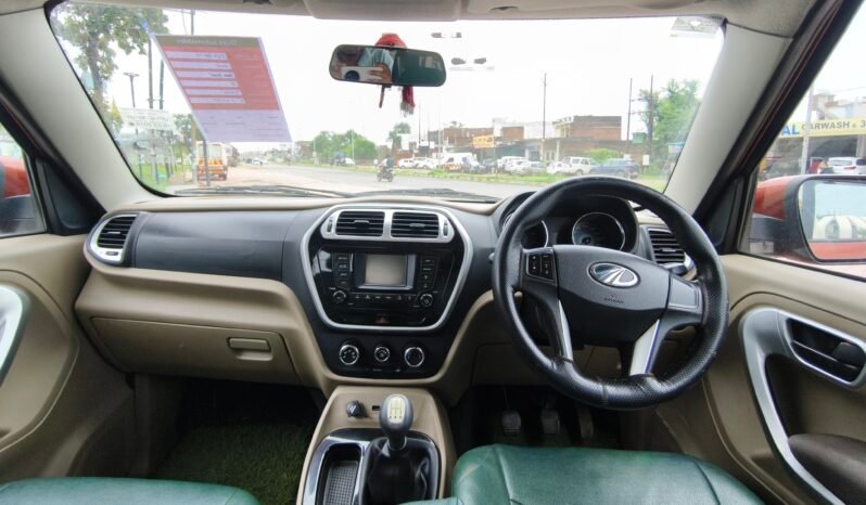 
								TUV300 full									