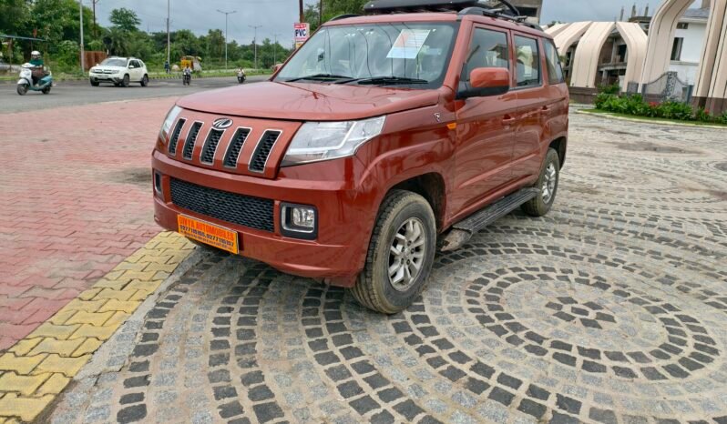 
								TUV300 full									