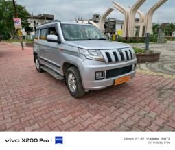 
										TUV300 T8 full									