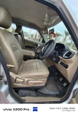 
										TUV300 T8 full									