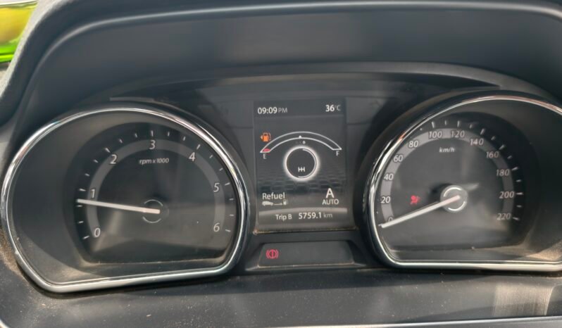 
								TATA HEXA XT full									