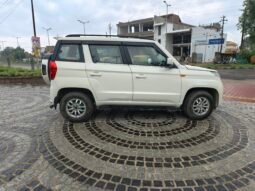 
										TUV300 full									