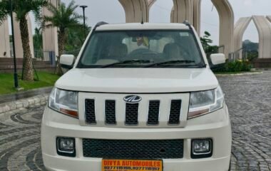 TUV300