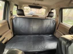 
										TUV300 full									