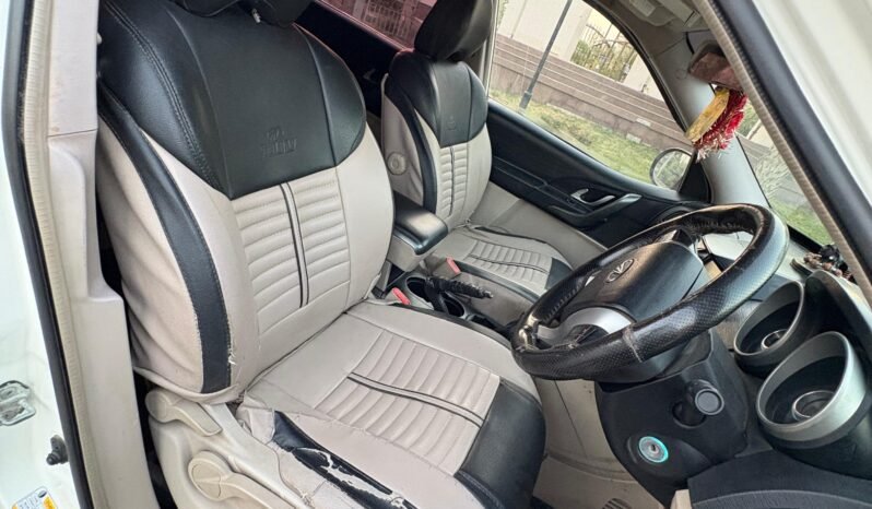 
								XUV500 full									