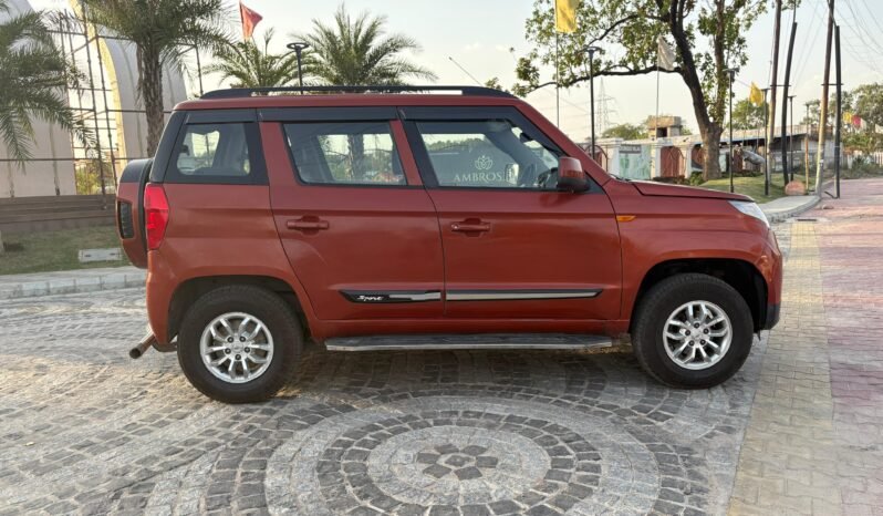 
								TUV300 full									