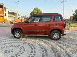 
										TUV300 full									