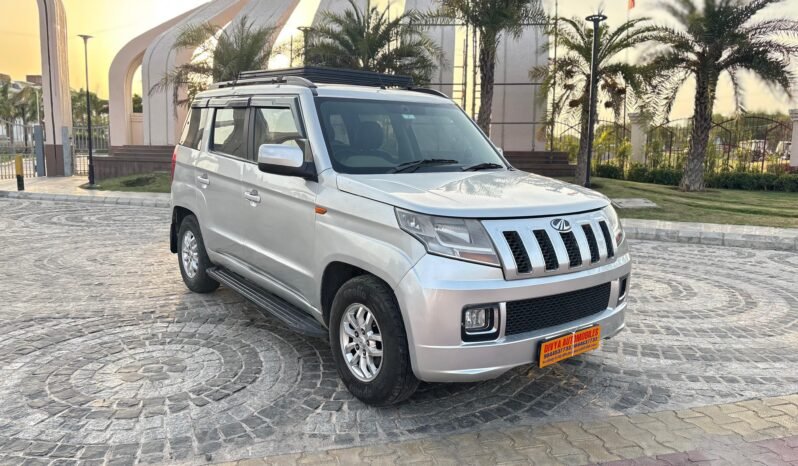 
								TUV300 full									