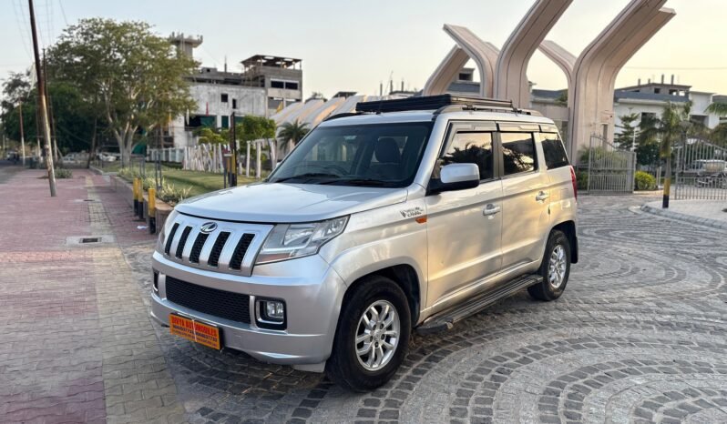 
								TUV300 full									