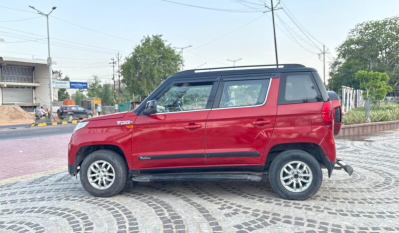 
								TUV300 full									