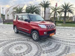 
										TUV300 full									