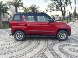 
										TUV300 full									